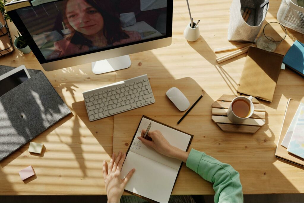 Як зробити віртуальні зустрічі веселими та інтерактивними: повний посібник